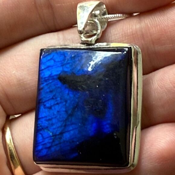 Stunning Large Rectangular Labradorite Pendant Necklace Womens Statement Piece - Picture 2 of 7